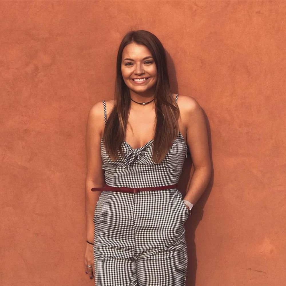 Meet your Posher, Olivia